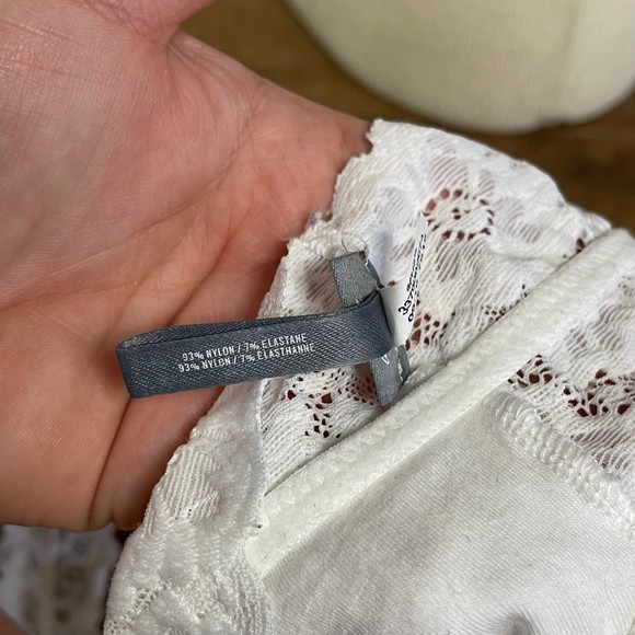 Aerie Woman’s White Lace Floral Chic Lightly Lined Bralette Size Small - Picture 6 of 6